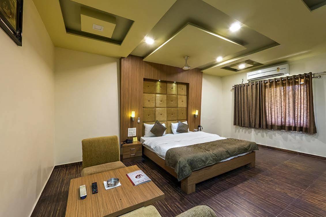 Leo Resorts Junagadh Eksteriør billede